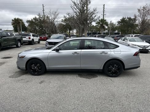 Used 2025 Honda Accord SE image 3