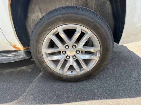 Used 2015 Chevrolet Suburban LT AWD/4WD image 7