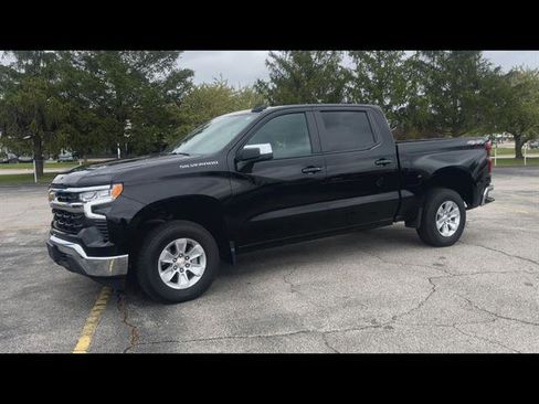 Certified 2025 Chevrolet Silverado 1500 LT AWD/4WD image 28