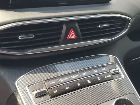 Used 2022 Hyundai Santa Fe SEL w/ Convenience Package image 28