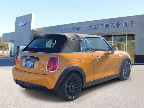Used 2017 MINI Cooper Convertible image 6