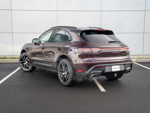 New 2026 Porsche Macan image 3