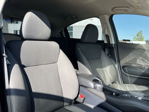 Used 2019 Honda HR-V LX image 16