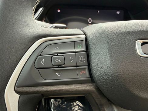 Certified 2024 Jeep Grand Cherokee L Limited w/ Luxury Tech Group II image 18