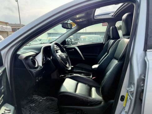 Used 2013 Toyota RAV4 Limited AWD/4WD image 31