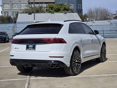 New 2026 Audi SQ8 Prestige image 8