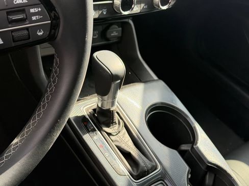 Certified 2025 Honda Civic Sport Touring image 11