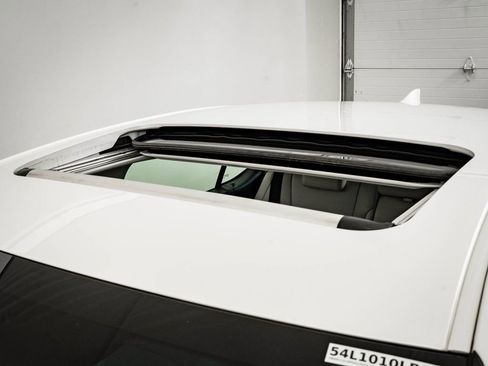 Certified 2023 Lexus ES 250 w/ Premium Package image 14