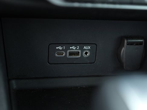 Used 2022 Nissan Sentra SV image 24