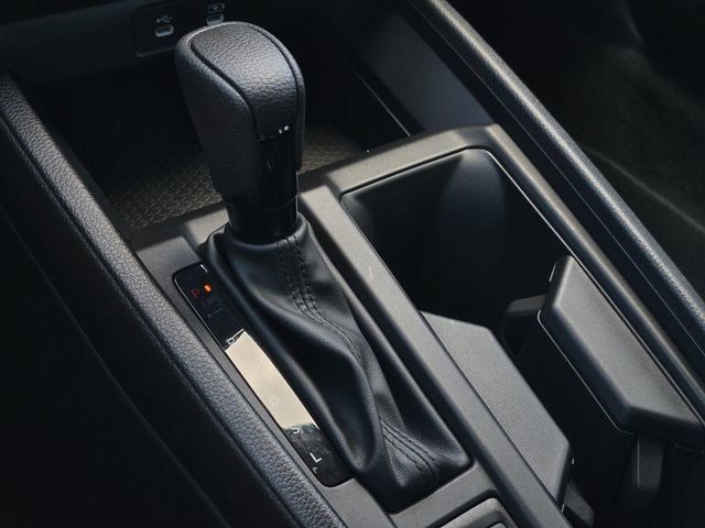 Used 2025 Honda Accord SE image 27
