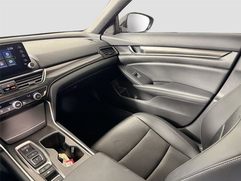 Used 2022 Honda Accord Sport image 22