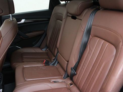 Used 2019 Audi Q5 2.0T Premium w/ Convenience Package image 14