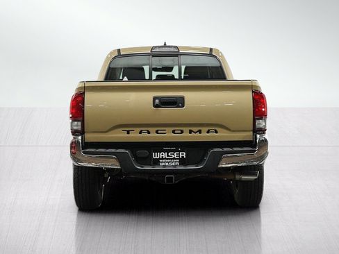 Used 2019 Toyota Tacoma SR5 RWD image 4