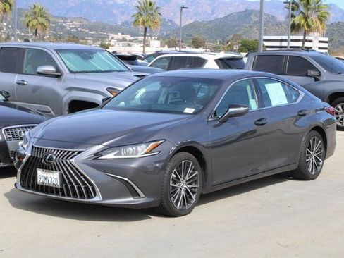 Certified 2023 Lexus ES 350 w/ Premium Package image 3