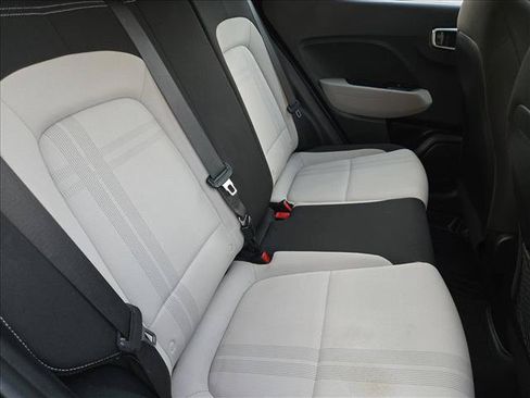Used 2023 Hyundai Venue SEL FWD image 19
