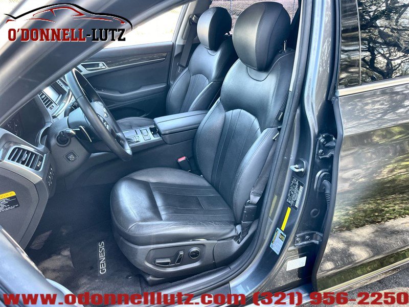 Used 2017 Genesis G80 3.8 w/ Option Group 02 RWD image 11