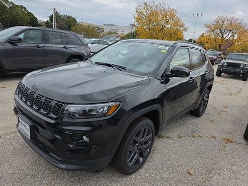 New 2026 Jeep Compass Limited AWD/4WD image 3