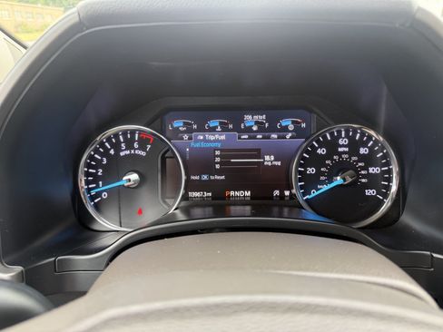 Used 2020 Ford Expedition XLT w/ Equipment Group 202A RWD image 26