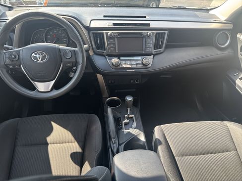 Used 2013 Toyota RAV4 XLE image 10