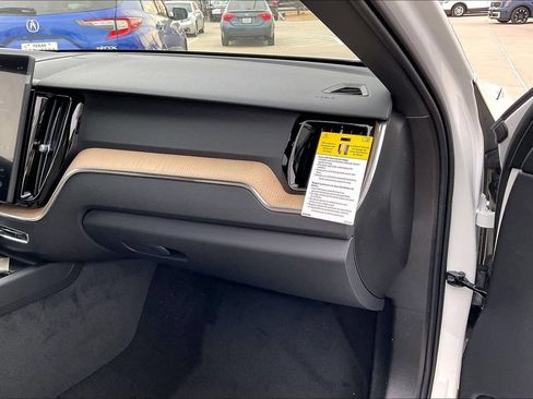 New 2026 Volvo XC60 B5 Plus w/ Protection Package Premier AWD/4WD image 10