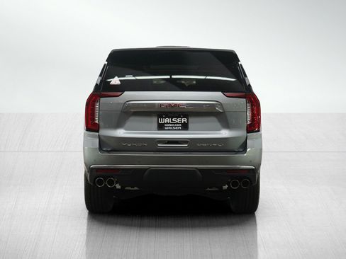 Used 2023 GMC Yukon Denali AWD/4WD image 4