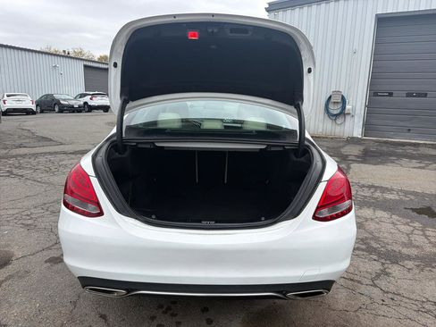 Used 2018 Mercedes-Benz C 300 4MATIC Sedan image 9