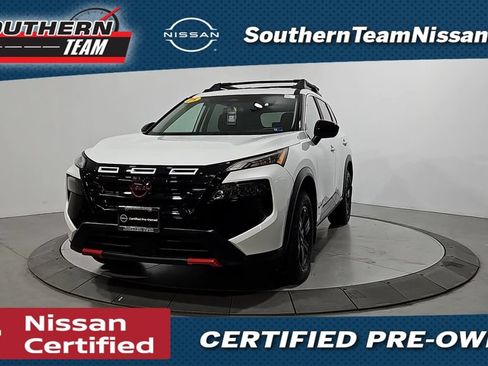 Certified 2025 Nissan Rogue SV AWD/4WD image 1