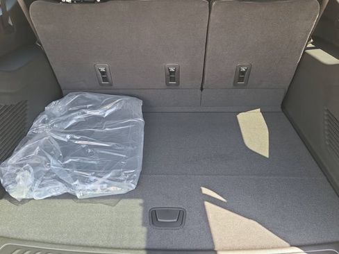 New 2026 Chevrolet Suburban LT w/ Comfort Package RWD image 9