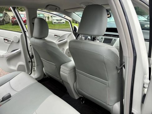 Used 2012 Toyota Prius Four FWD image 19