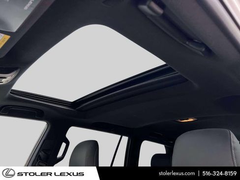 Used 2023 Lexus GX 460 Premium w/ Premium Package AWD/4WD image 26