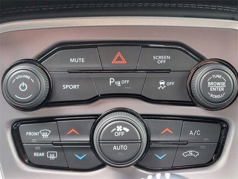 Certified 2022 Dodge Challenger R/T w/ Blacktop Package image 29