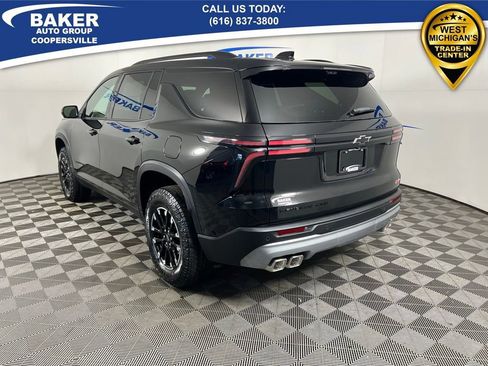 New 2026 Chevrolet Traverse Z71 w/ Enhanced Driving Package image 3