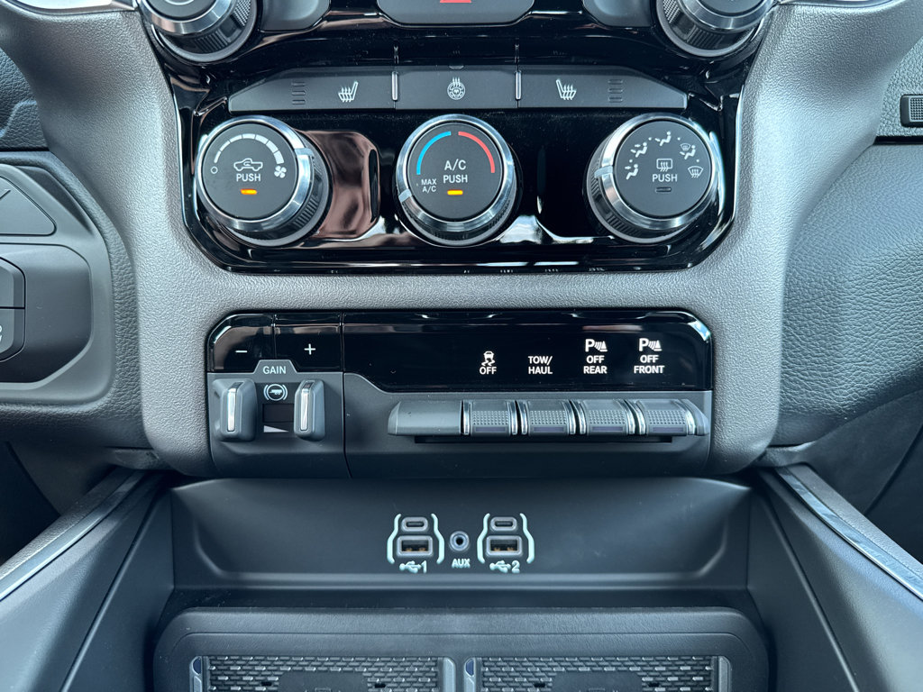 New 2026 RAM 3500 Big Horn AWD/4WD image 24