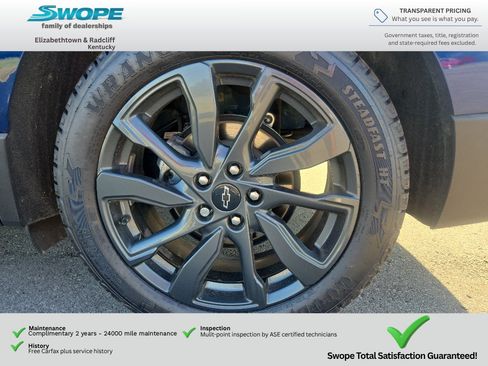 Used 2023 Chevrolet Equinox RS w/ LPO, Floor Liner Package FWD image 10