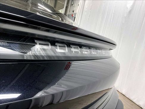 Used 2025 Porsche Taycan image 34