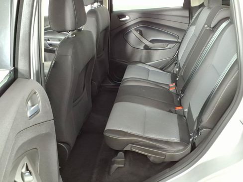 Used 2017 Ford Escape SE FWD image 15