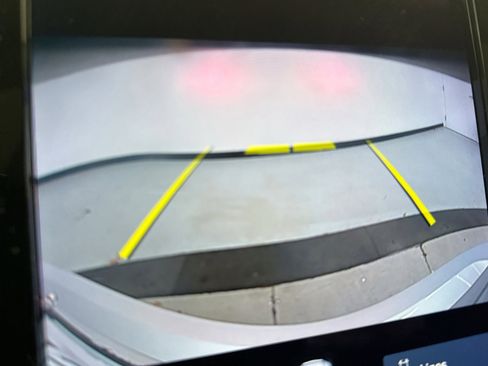 Used 2022 Volvo S60 B5 Momentum w/ Premium Package image 15