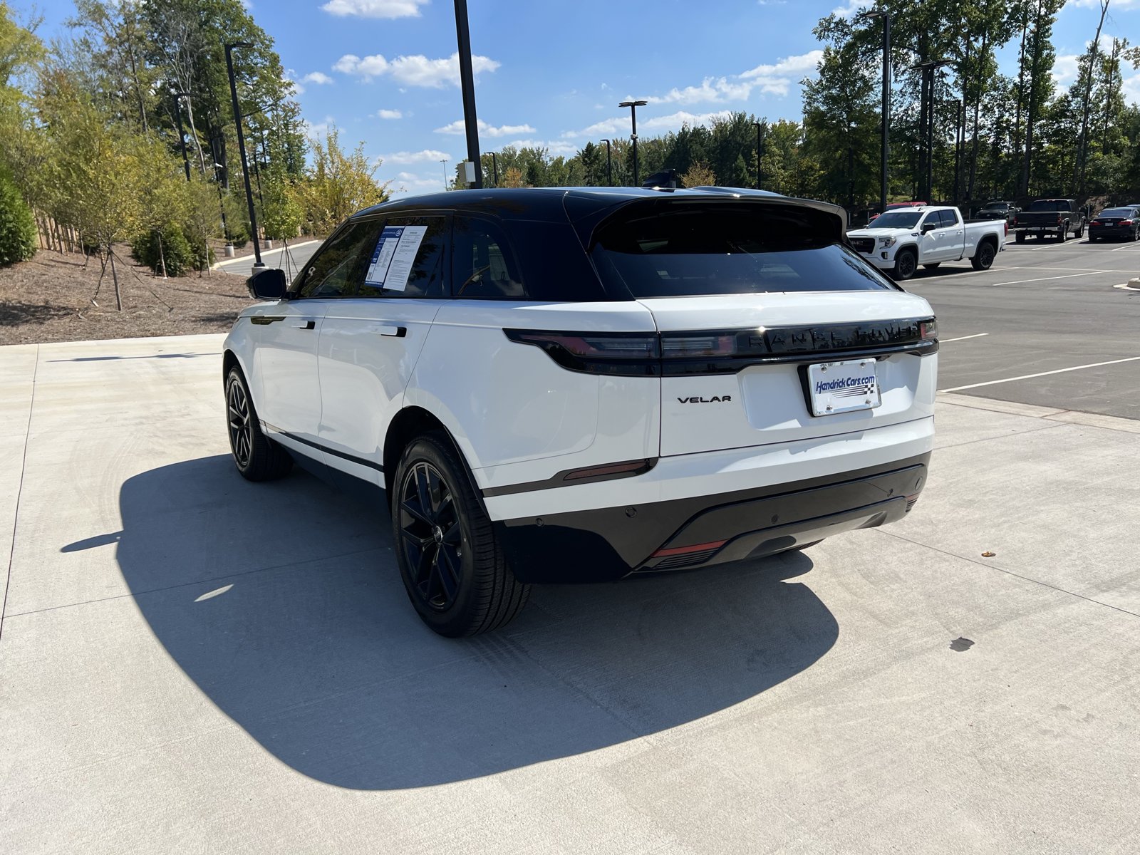 Used 2024 Land Rover Range Rover Velar Dynamic SE AWD/4WD image 6