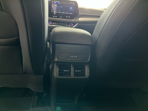 New 2026 Chevrolet Equinox LT FWD image 16