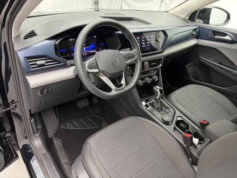 Used 2024 Volkswagen Taos SE image 15