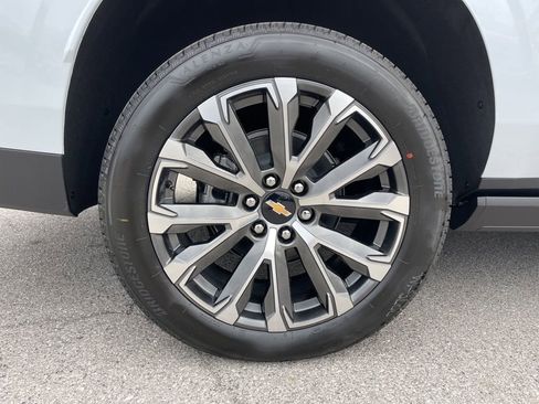 New 2026 Chevrolet Suburban High Country AWD/4WD image 59