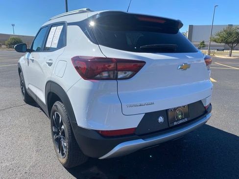 Used 2023 Chevrolet TrailBlazer LT image 3