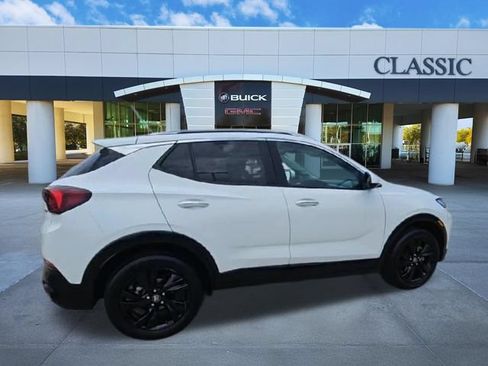 Used 2024 Buick Encore GX Sport Touring AWD/4WD image 8