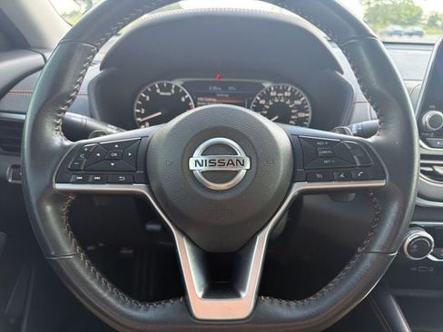 Used 2022 Nissan Altima 2.5 SR FWD image 23