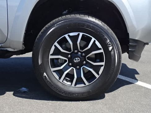 Certified 2022 Toyota Tacoma TRD Sport w/ TRD Premium Sport Package RWD image 8
