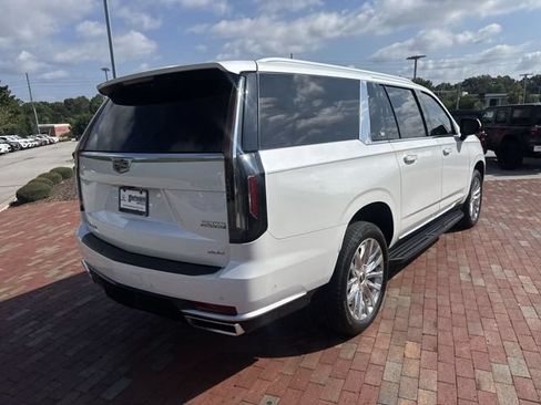 Used 2024 Cadillac Escalade ESV Premium Luxury RWD image 36