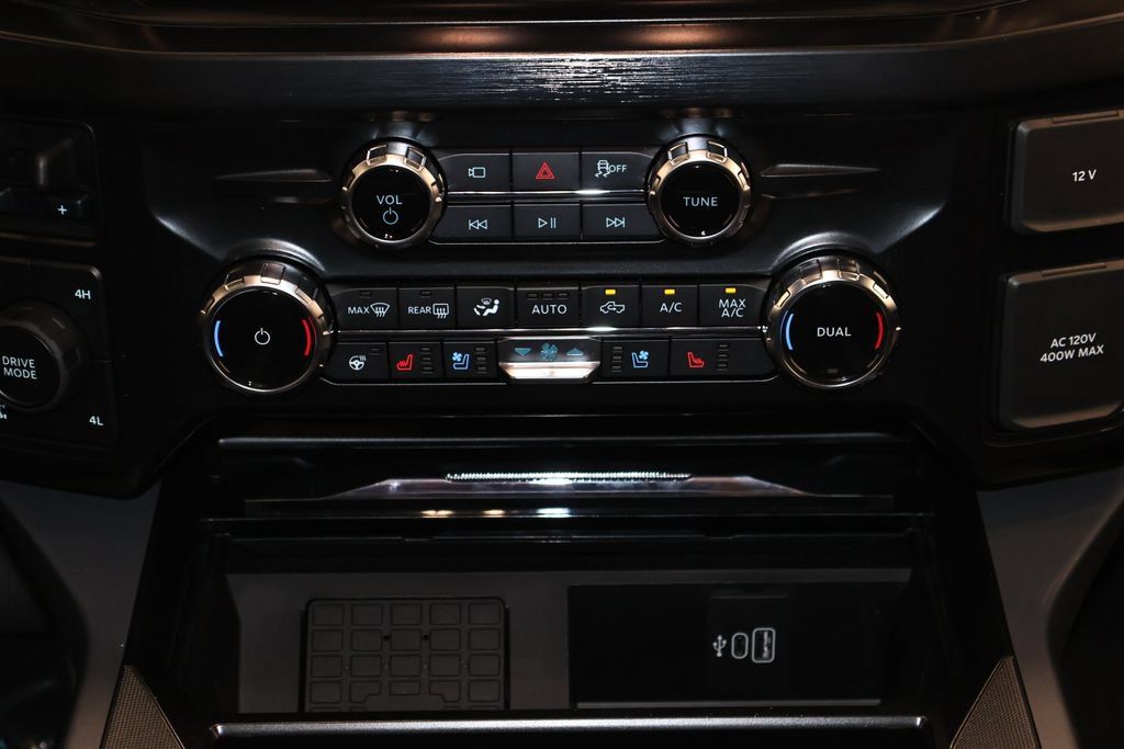 New 2027 Ford F350 Lariat w/ Black Appearance Package AWD/4WD image 33