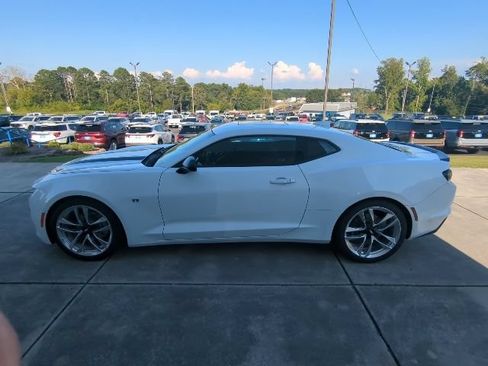 Used 2021 Chevrolet Camaro LT w/ RS Package RWD image 4