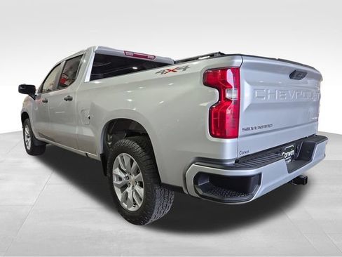 Used 2022 Chevrolet Silverado 1500 Custom AWD/4WD image 10