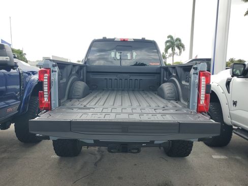 New 2026 Ford F250 Lariat w/ Black Appearance Package AWD/4WD image 7